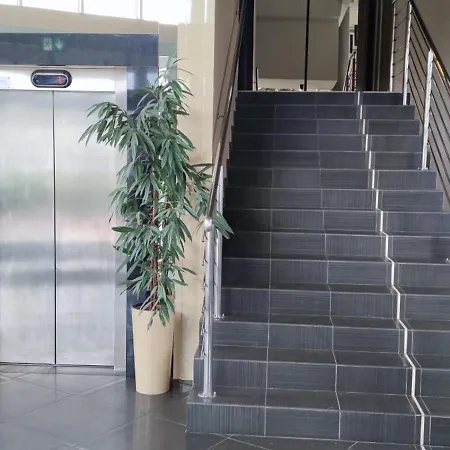 Comfort Na Alejach Jerozolimskich